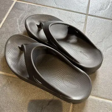 Oofos 블랙 샌들 28cm