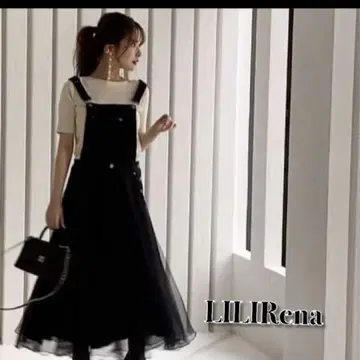 미사용 새상품 택 포함 블랙 살로펫 스커트