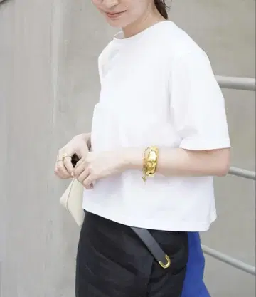 EVERYDAY I LIKE. 화이트 크롭 T셔츠 cropped