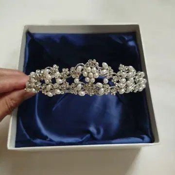 새상품급! 티아라 [ Love Tiara ] 노블 플라워 펄 티아라 실버