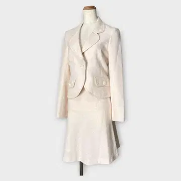 [새상품급] 클레이사스 CLATHAS 트위드 스커트 셋업 페일 핑크