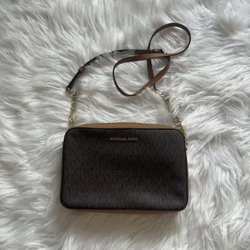 MICHAEL KORS 브라운 숄더백