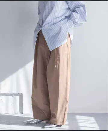 로리즈팜 턱 볼륨 커브 팬츠