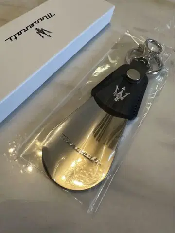 Maserati 실버 블랙 마세라티 키링 포함 구두 주걱