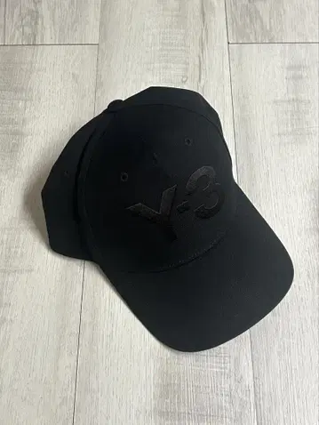 Y-3 블랙 캡 로고 자수