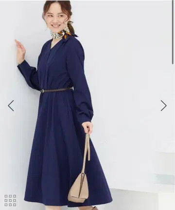 네이비 긴팔 V넥 원피스