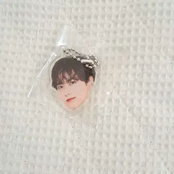 INI 오자키 타쿠미 XQUARE 캡슐 토이 아크릴 키링