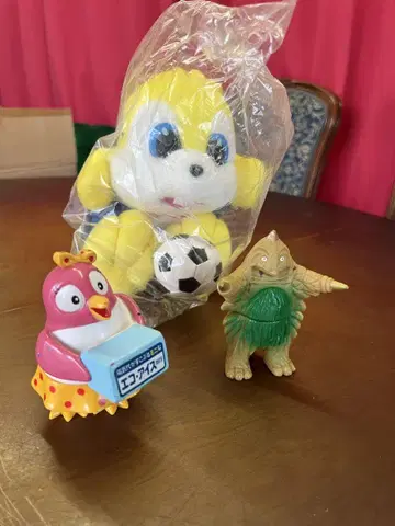 쀼쀼 인형과 괴수 소프트 비닐 새 피규어 세트