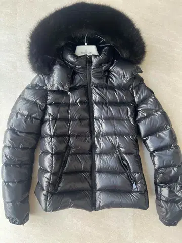 [ 선착순 ] MONCLER BADYFUR 다운 자켓 블랙 퍼 0