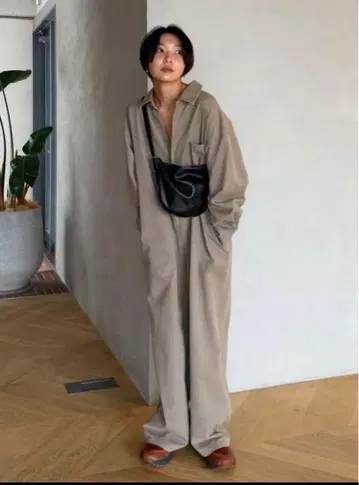 searoomlynn 백 커팅 셔츠 올인원