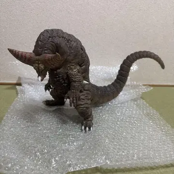 제일복권 울트라맨 A상 고모라 괴수 극치