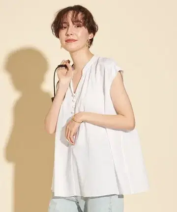 뷰티앤유스 블라우스