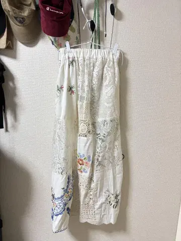 자수 패치워크 롱 스커트 레이스