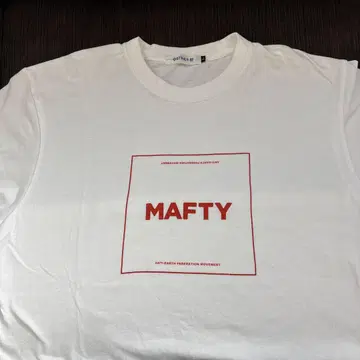 MAFTY 화이트 T셔츠 L사이즈 기동전사 건담