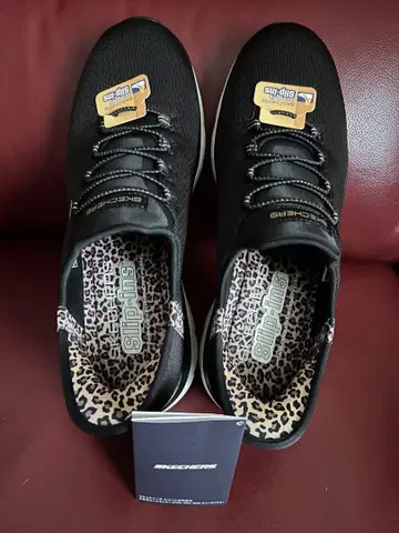 SKECHERS 스니커즈