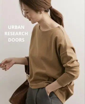 URBAN RESEARCH DOORS 크루넥 기모 티셔츠 One