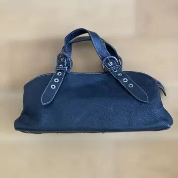 블랙 가죽 핸드백