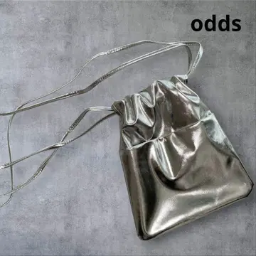새상품급! odds T.N.B.U 복조리 숄더백 SILVER