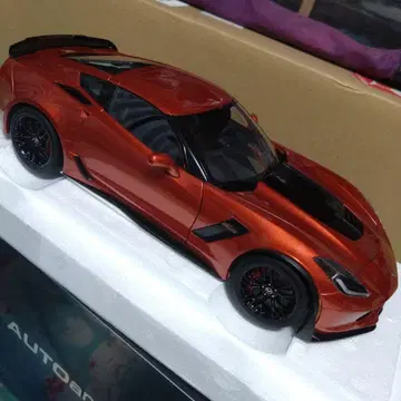 오토아트 1/18 콜벳 Z06 C7 미니카 오렌지