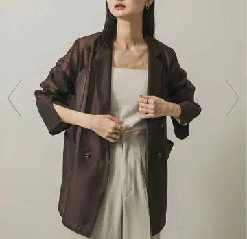 센스 오브 플레이스 바이 어반 리서치 시어 테일러드 자켓 브라운