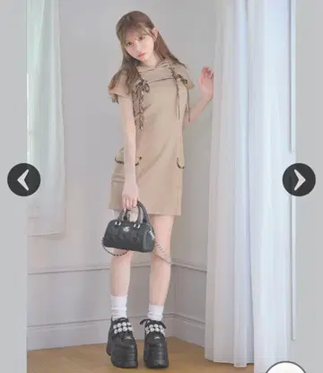 미셸 마카롱 레이스업 미니 원피스 베이지 XS
