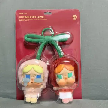 POPMART CRYBABY 체리 봉제 인형 펜던트