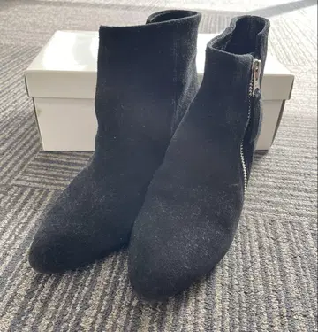 [ E ] EIZO 블랙 스웨이드 사이드 지퍼 부츠 21.5cm