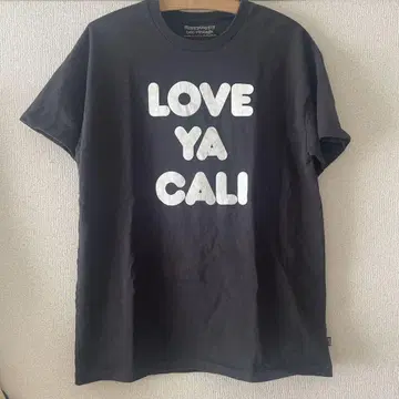 LOVE YA CALI 반팔 티셔츠 블랙
