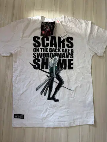 ONE PIECE 티셔츠 S 사이즈 UNIQLO 조로 택 포함 새상품