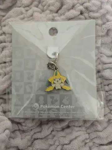 새상품 포켓몬 센터 지라치 메탈 참 NO.385