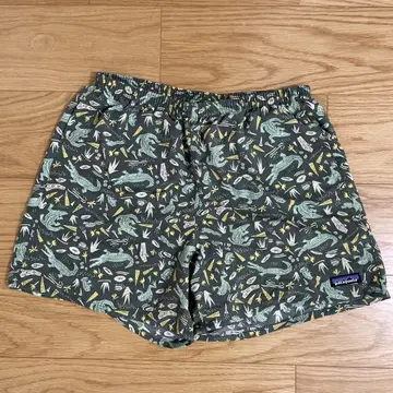 patagonia 숏팬츠 M 악어 패턴
