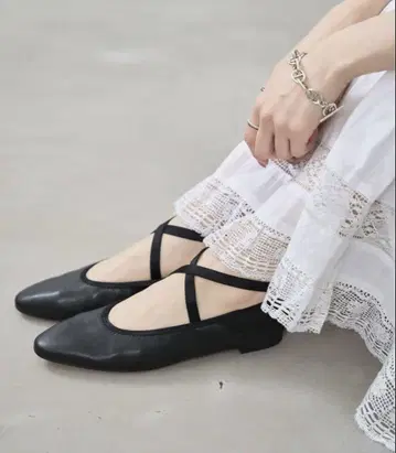 새상품급 LE TALON 루탈론 크로스 엘라스틱 플랫 24cm 블랙