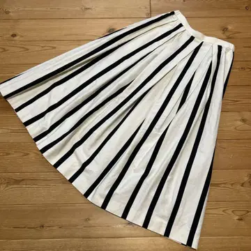 요리 플레어 스커트 화이트 블랙 스트라이프 36
