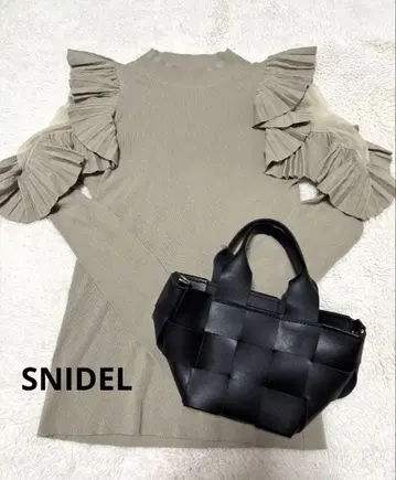 SNIDEL 플리츠 프릴 슬리브 니트 풀오버