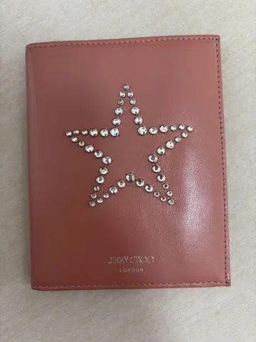 JIMMY CHOO 여권 케이스