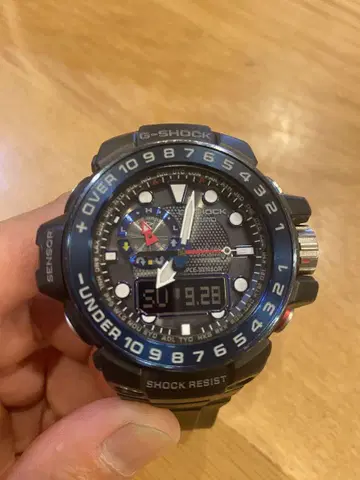 G-SHOCK GWN-1000B