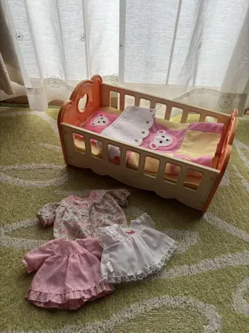 멜짱 침대와 이불, 의류 3벌 세트