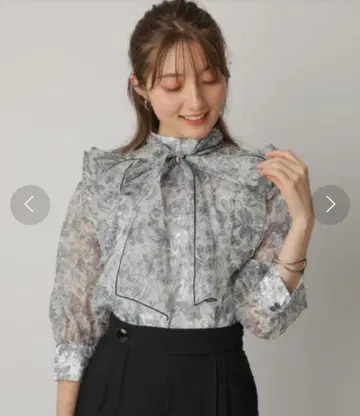 아푸와이저 리셰 보타이 리본 자카드 프린트 블라우스 스탠드 카라