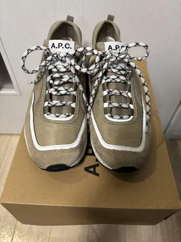 [박스 포함] APC RUN AROUND 스니커즈 아페쎄