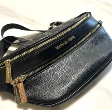 MICHAEL KORS 블랙 바디백