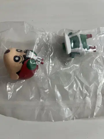 짱구는 못말려(크레용 신짱) x KAMENRIDER 가챠가챠 2개 세트