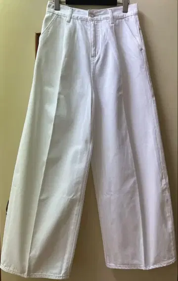 MOUSSY 화이트 와이드 데님 팬츠 사이즈 1