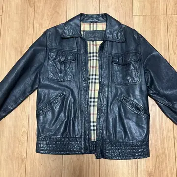 블랙 가죽 자켓 체크 안감