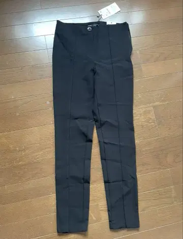 ZARA 블랙 슬릿 팬츠