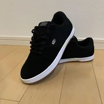 ETNIES JOSLIN 26cm