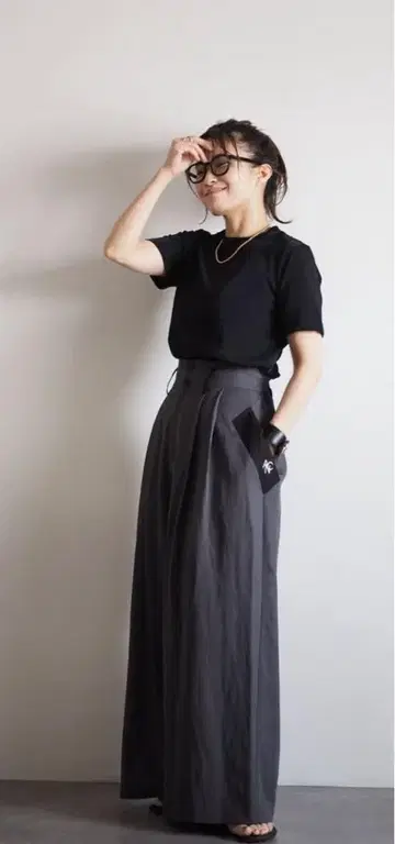 ANIECA 빅 포켓 바이컬러 플레어 팬츠