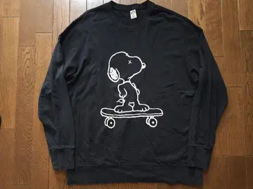 유니클로 x 피넛 x KAWS 스누피 스웨트 셔츠 XXL