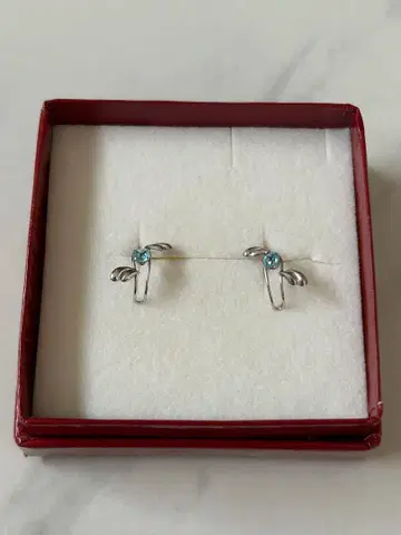 블루 토파즈 귀걸이