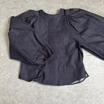 엘렌딕 다크 블루 2way 퍼프 슬리브 셔츠 블루종