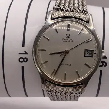 작동 OMEGA De Ville 자동 시계 실버